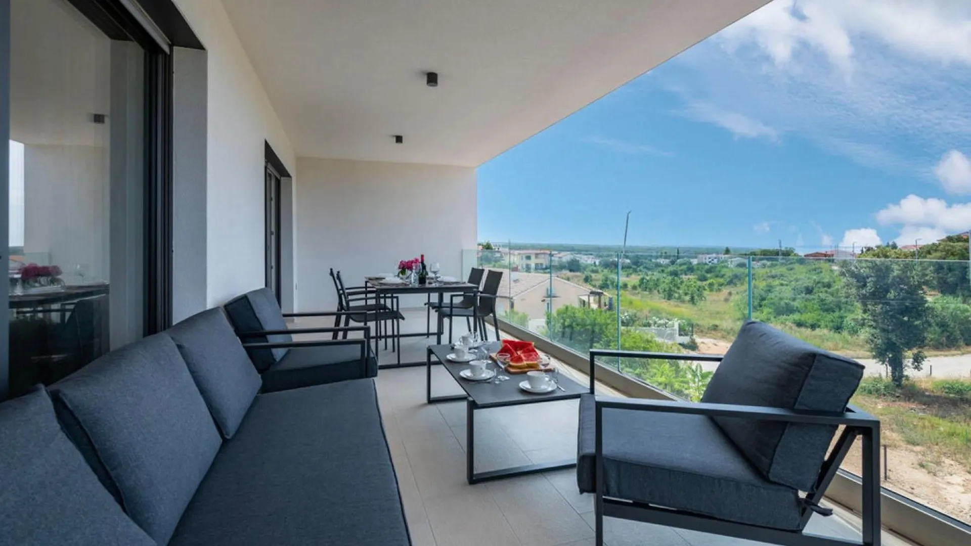 Villa Leonard App Peroj Appartement